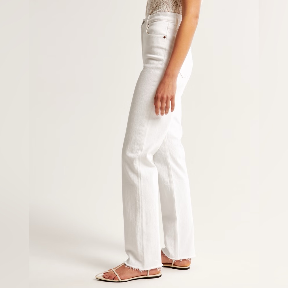 Abercrombie Curve Love 90s Straight Ultra High Rise